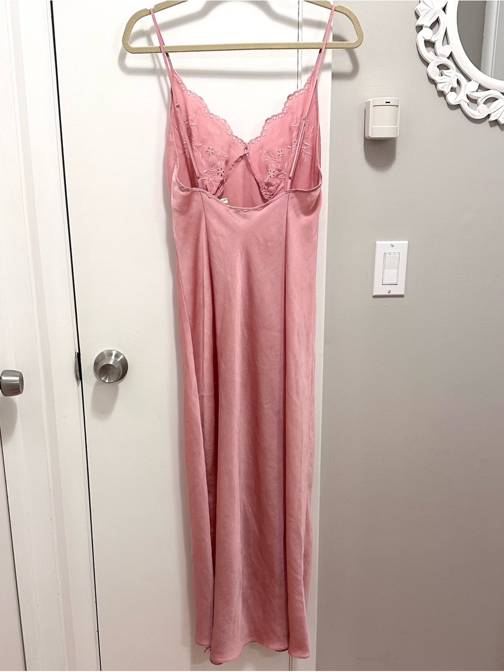 Vintage Victorias Secret Gold Label Pink Nightie Gown Maxi Slip Dress M Slit - Picture 2 of 10